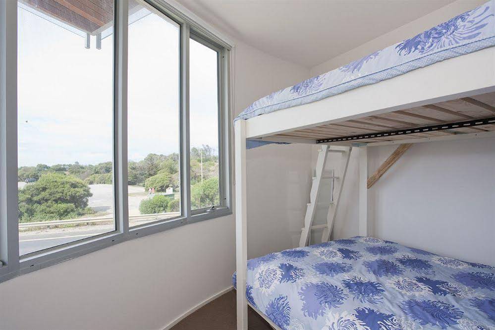 Four Kings Apartments