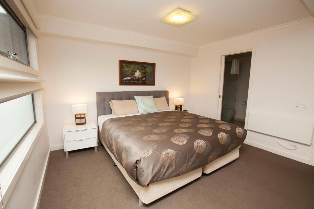 7 Falls Apartments