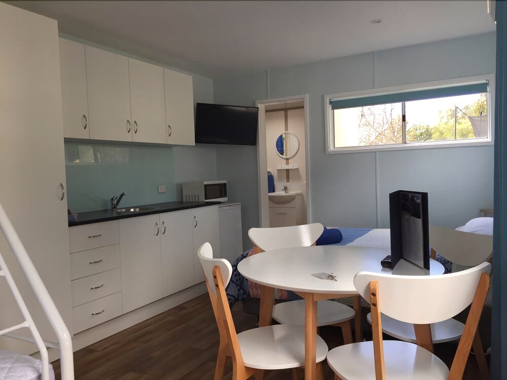 Acacia Caravan Park