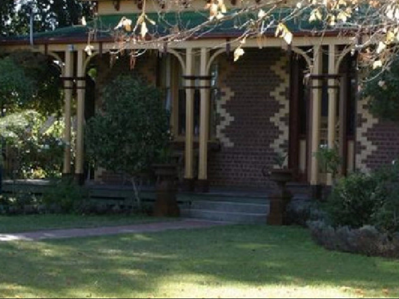 Tara House Bed And Breakfast