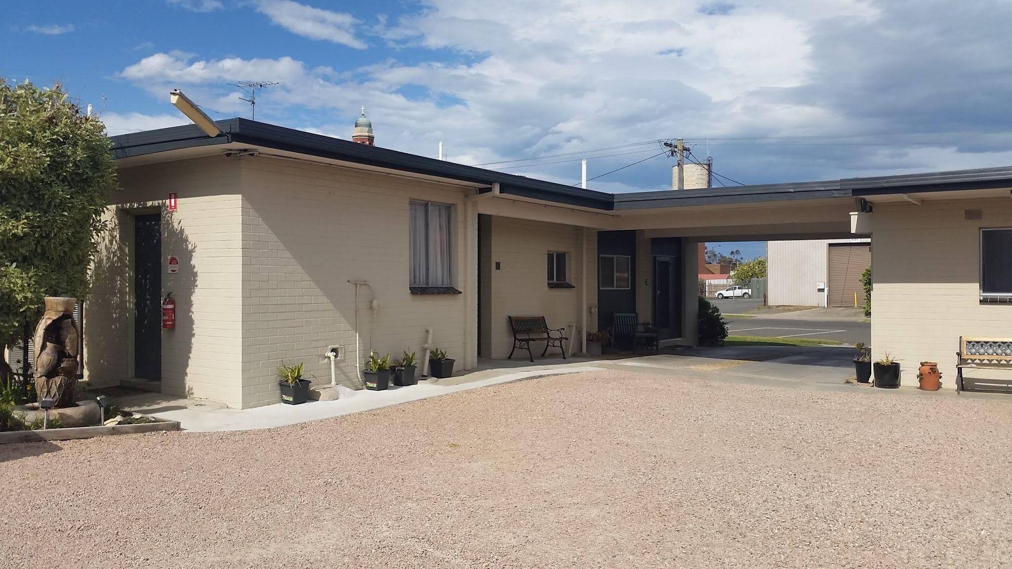Town Central Motel