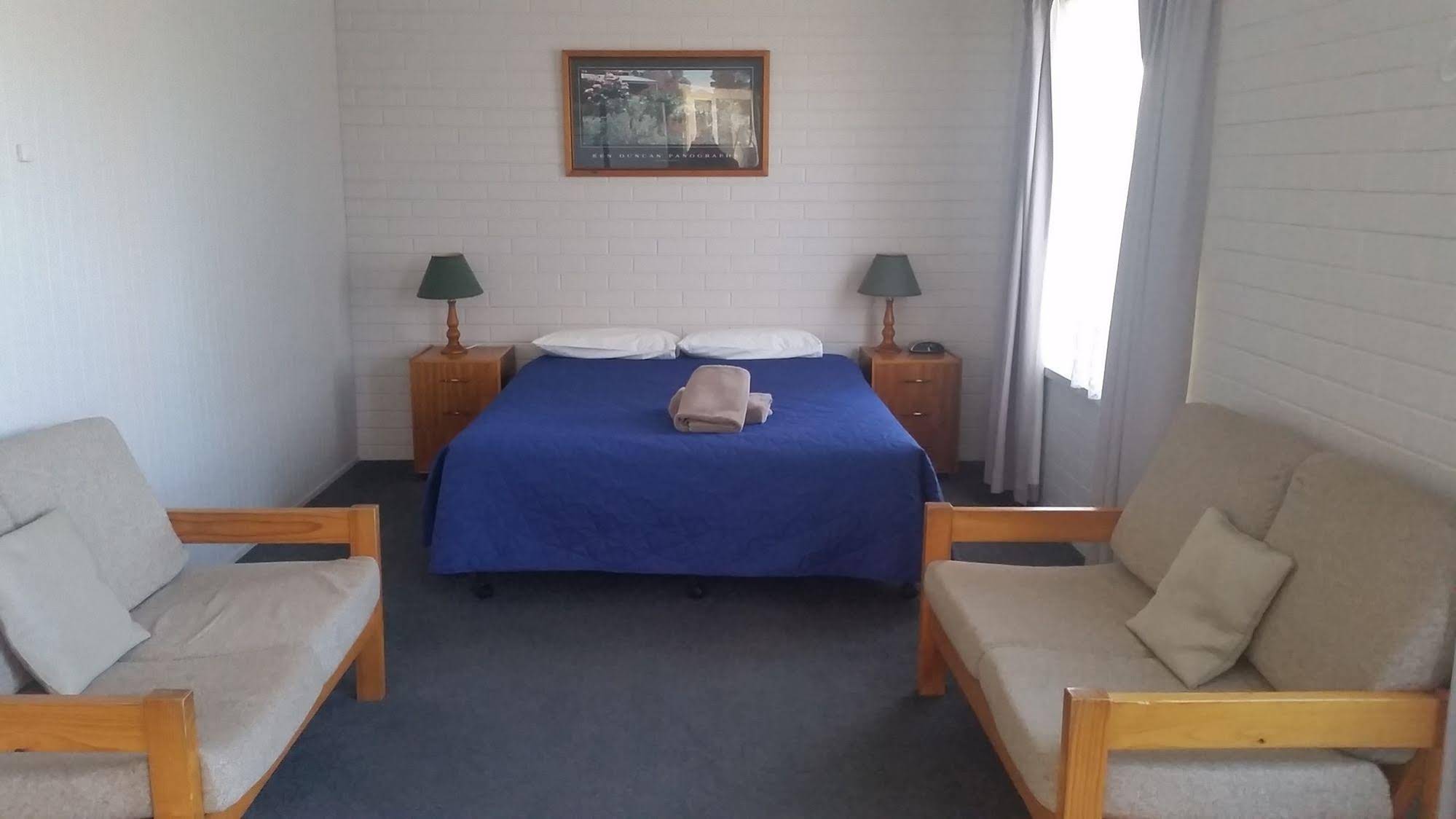 Town Central Motel