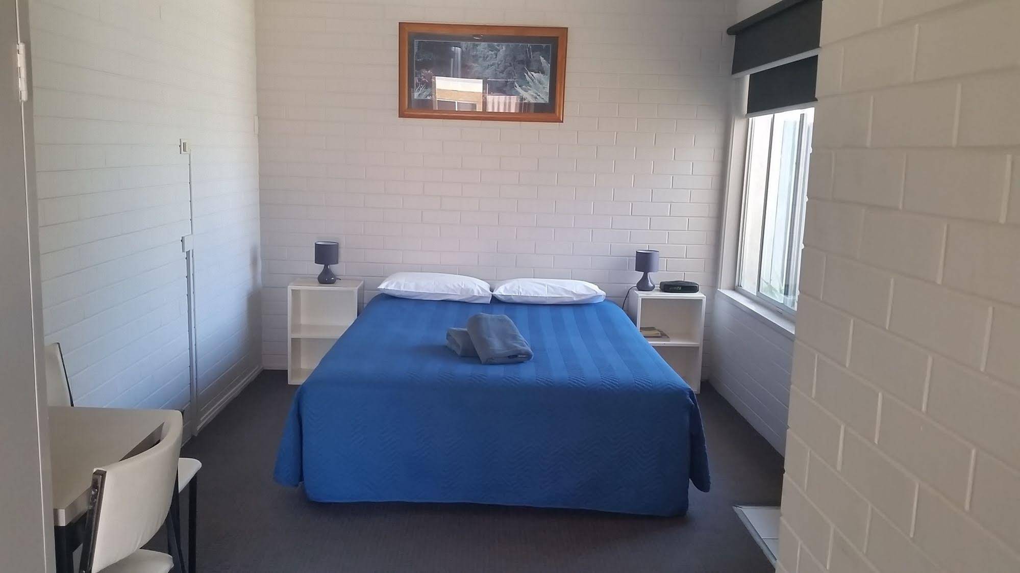 Town Central Motel