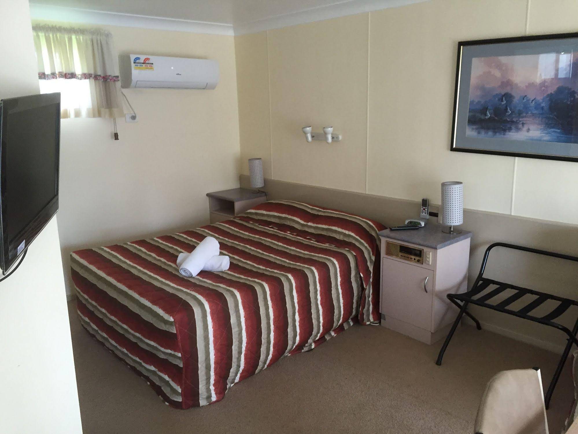 Woodmans Hill Motel & Caravan Park
