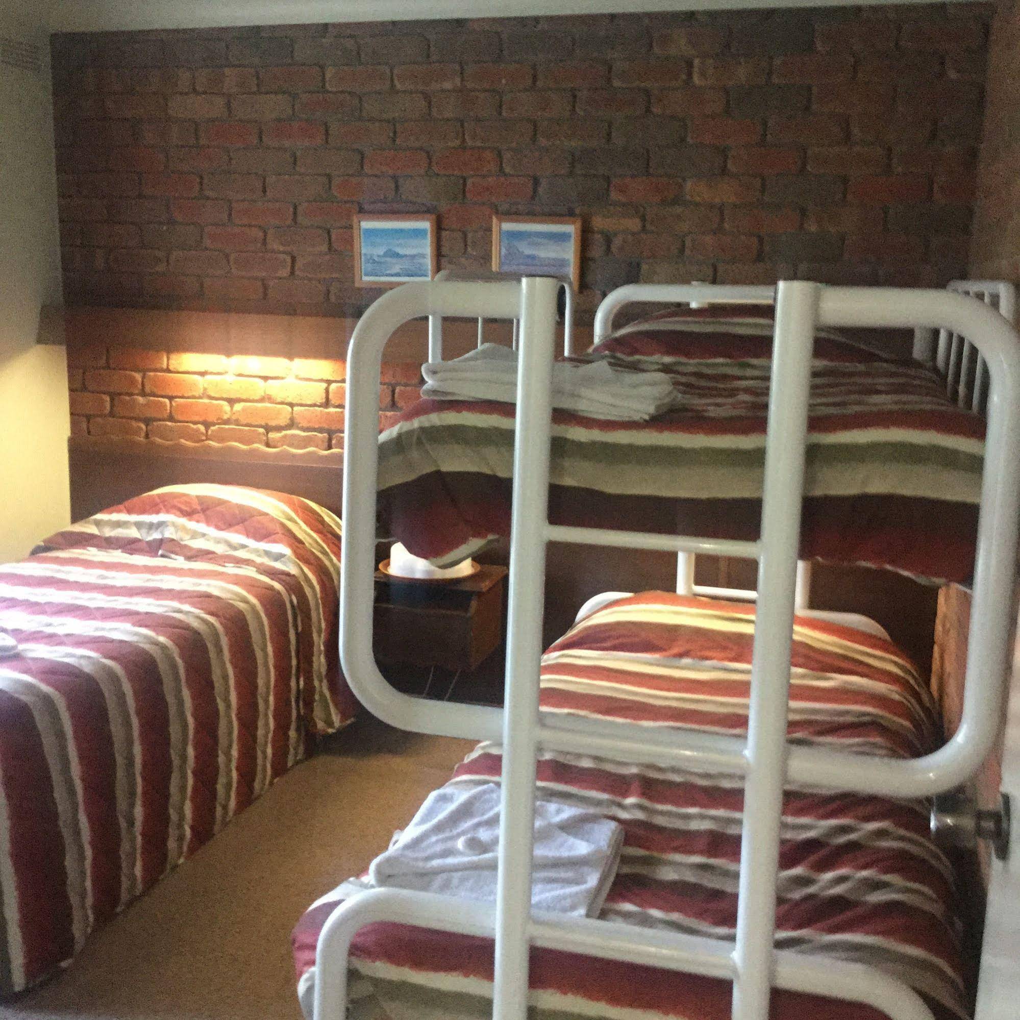 Woodmans Hill Motel & Caravan Park