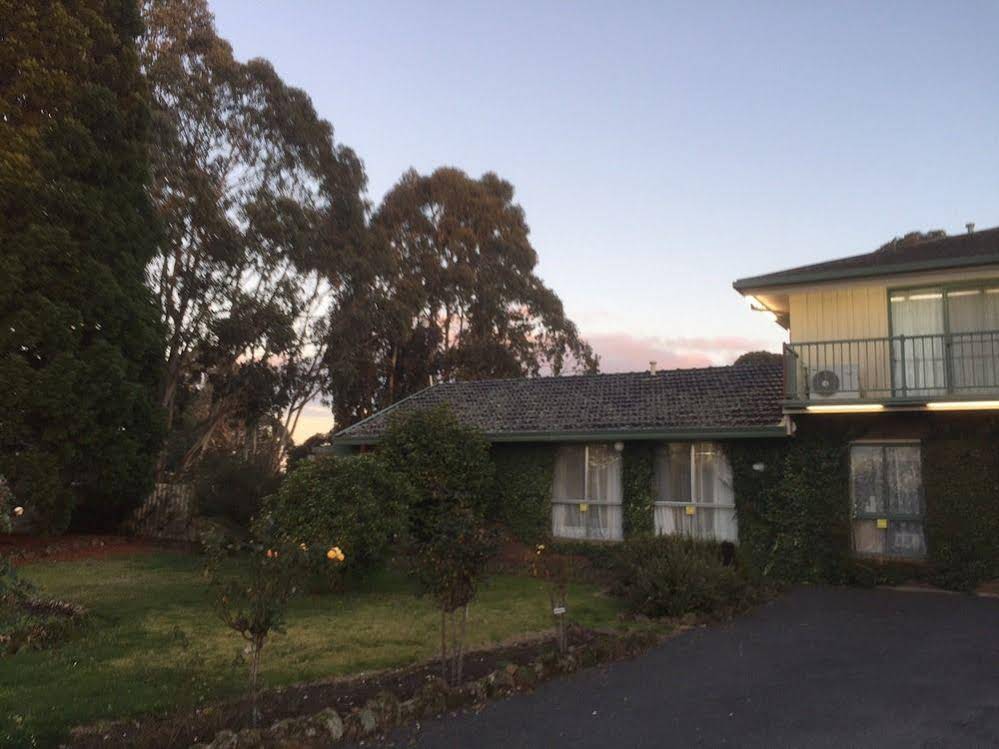 Woodmans Hill Motel & Caravan Park