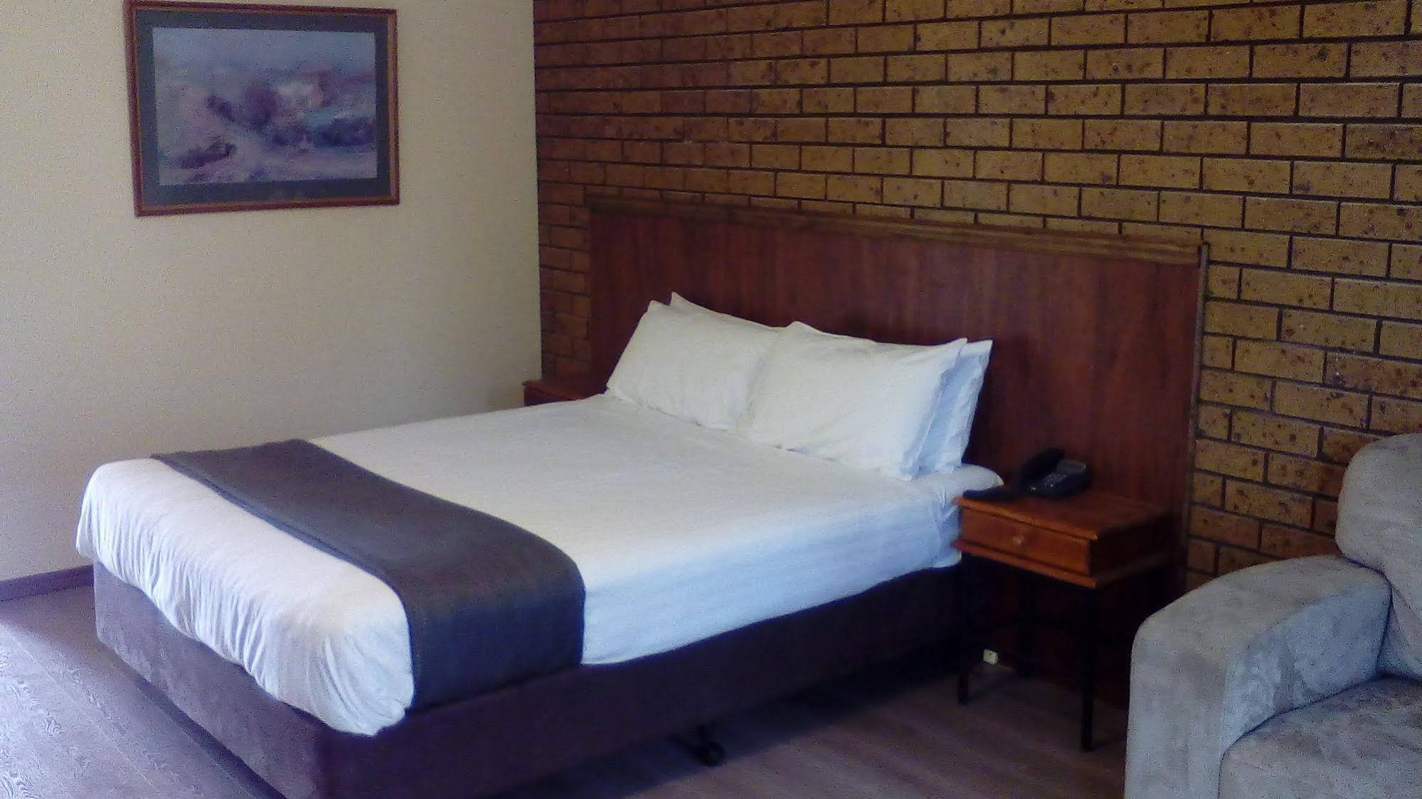 Cardigan Lodge Motel