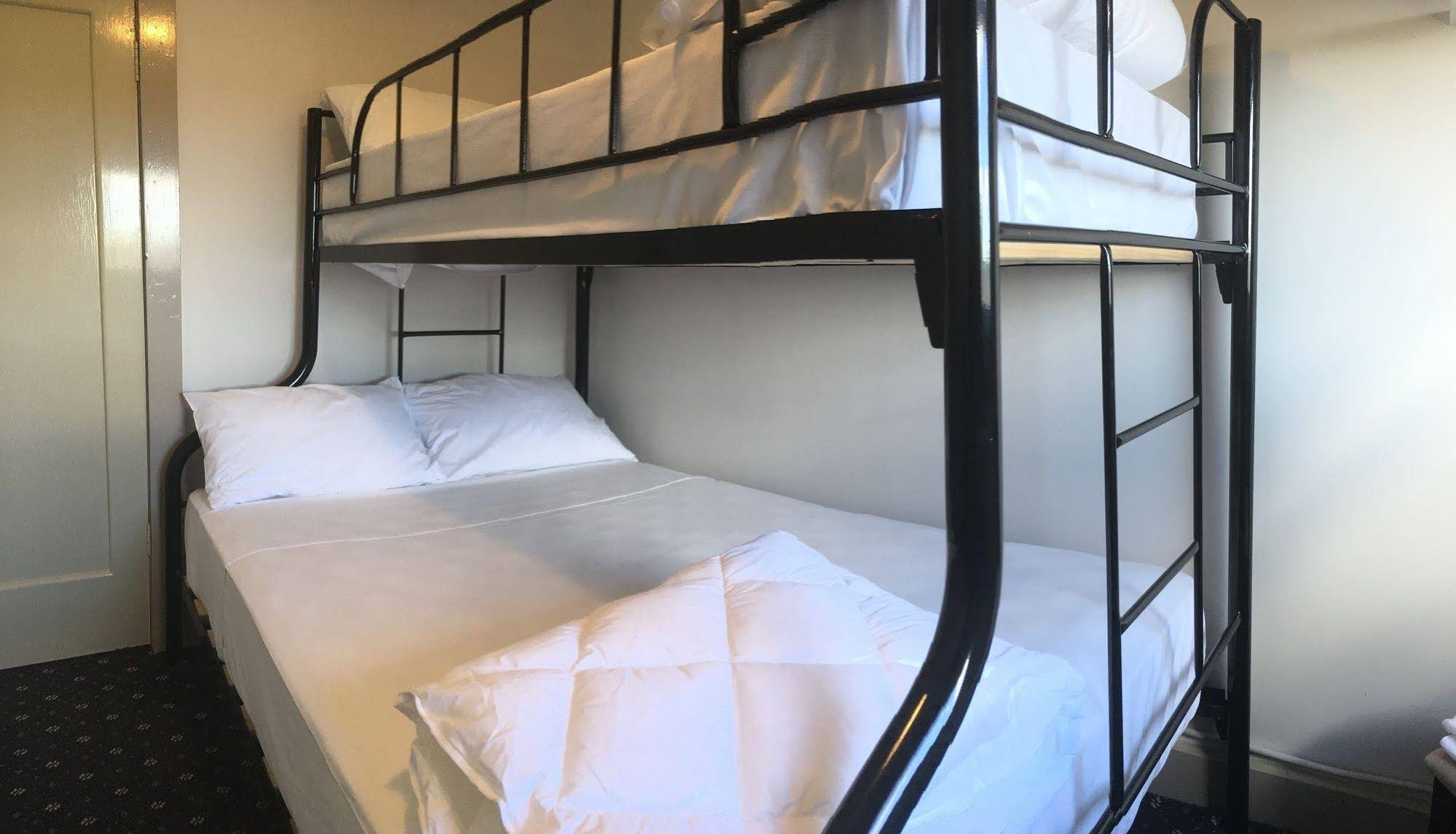 Rooms at Carboni's