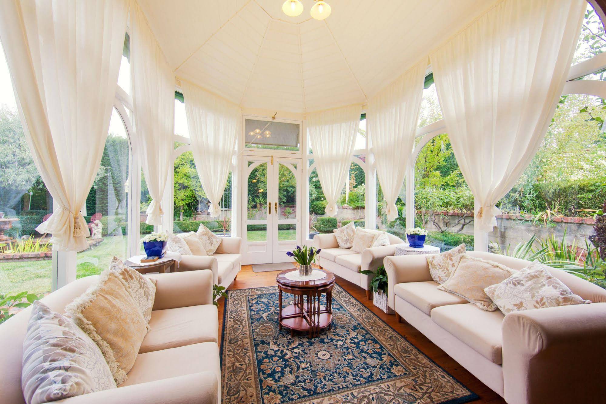 Barnsley House Bed & Breakfast