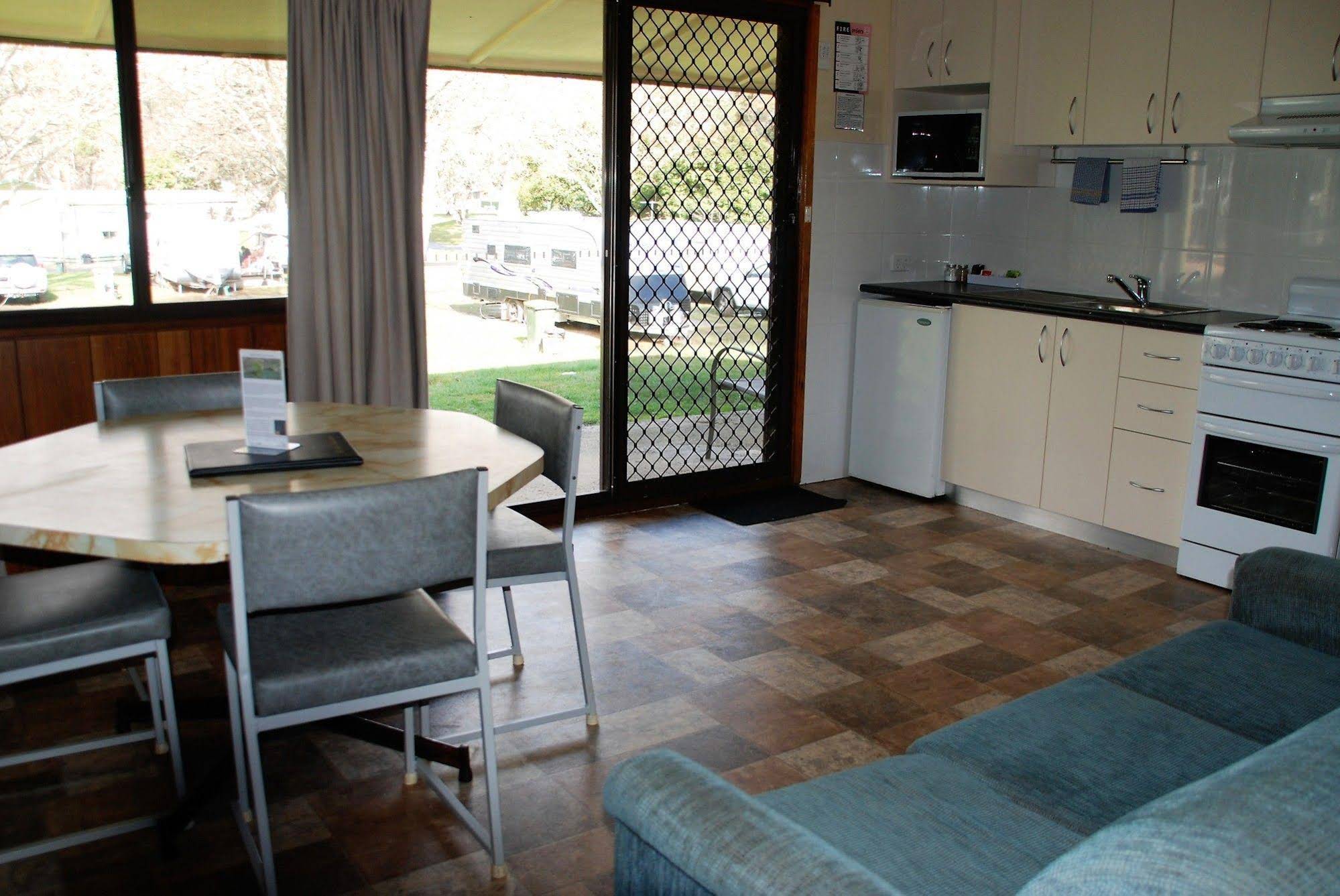Beechworth Lake Sambell Caravan Park