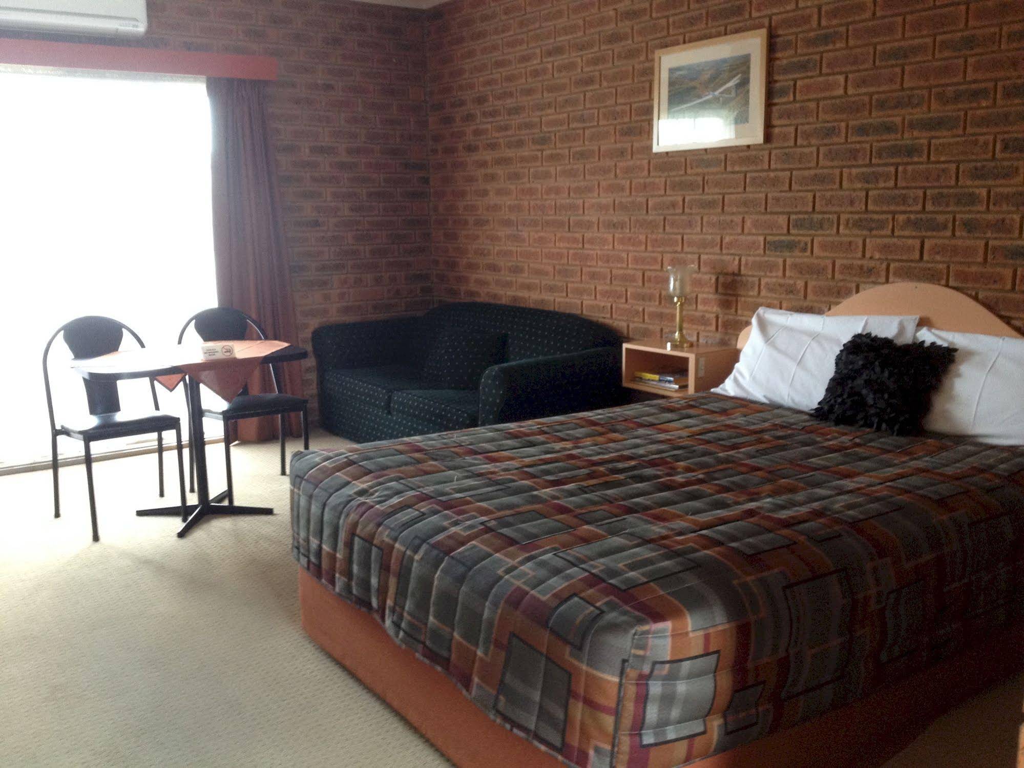 Glider City Motel