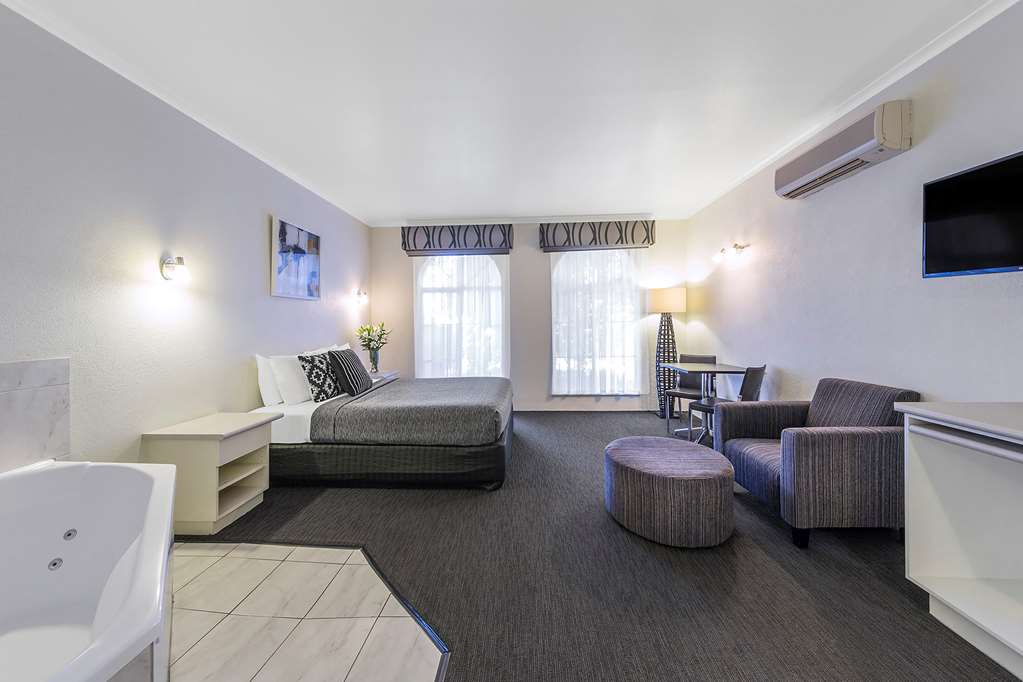 Best Western Cathedral Motor Inn