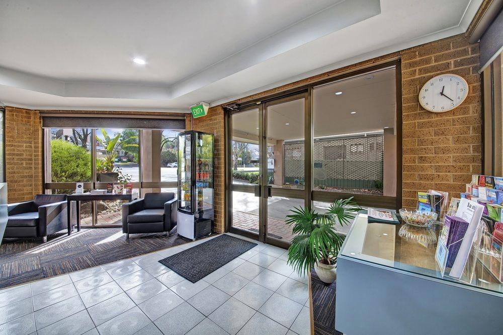 Central Deborah Motel
