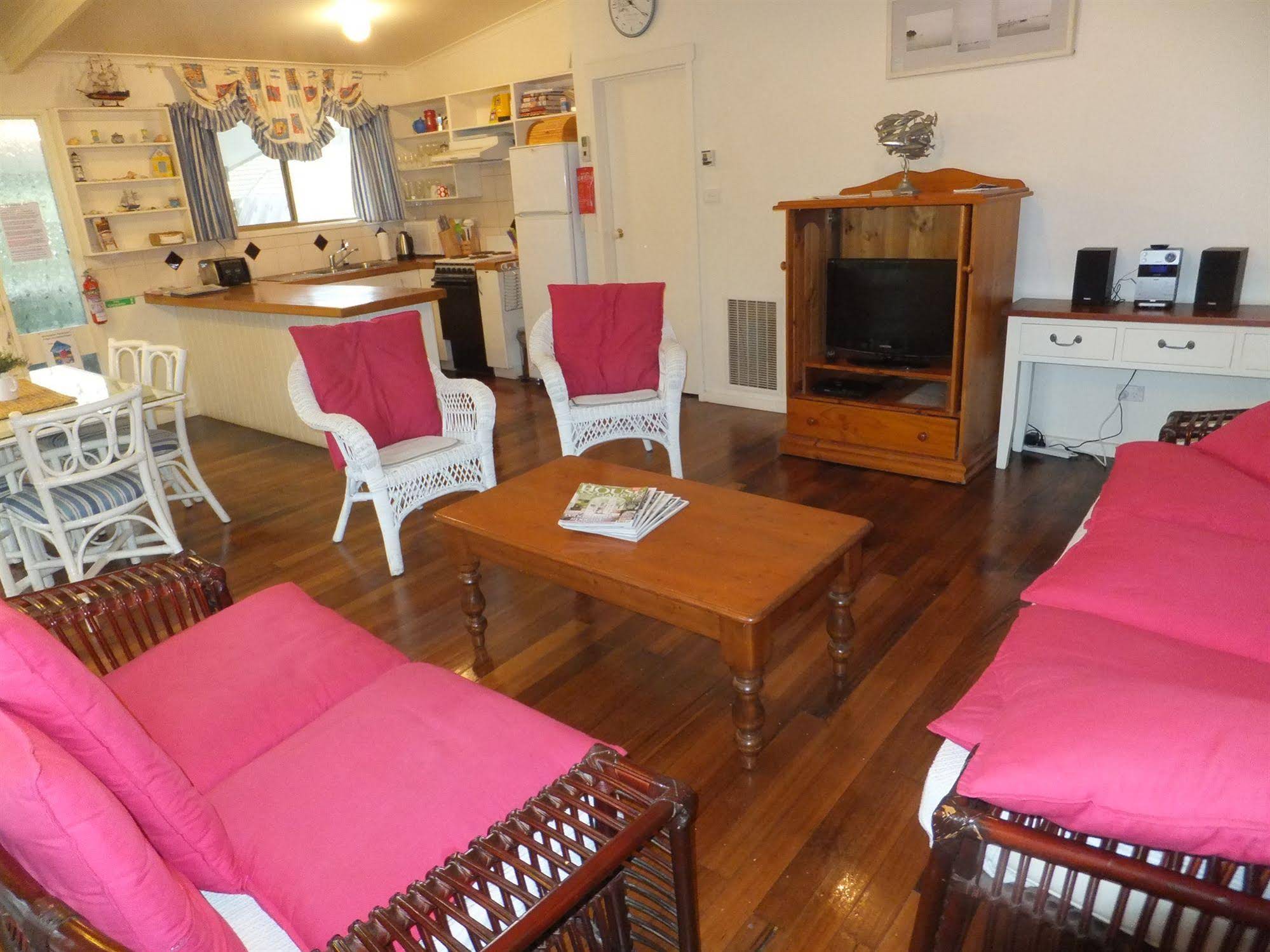 Beachwalk Cottage