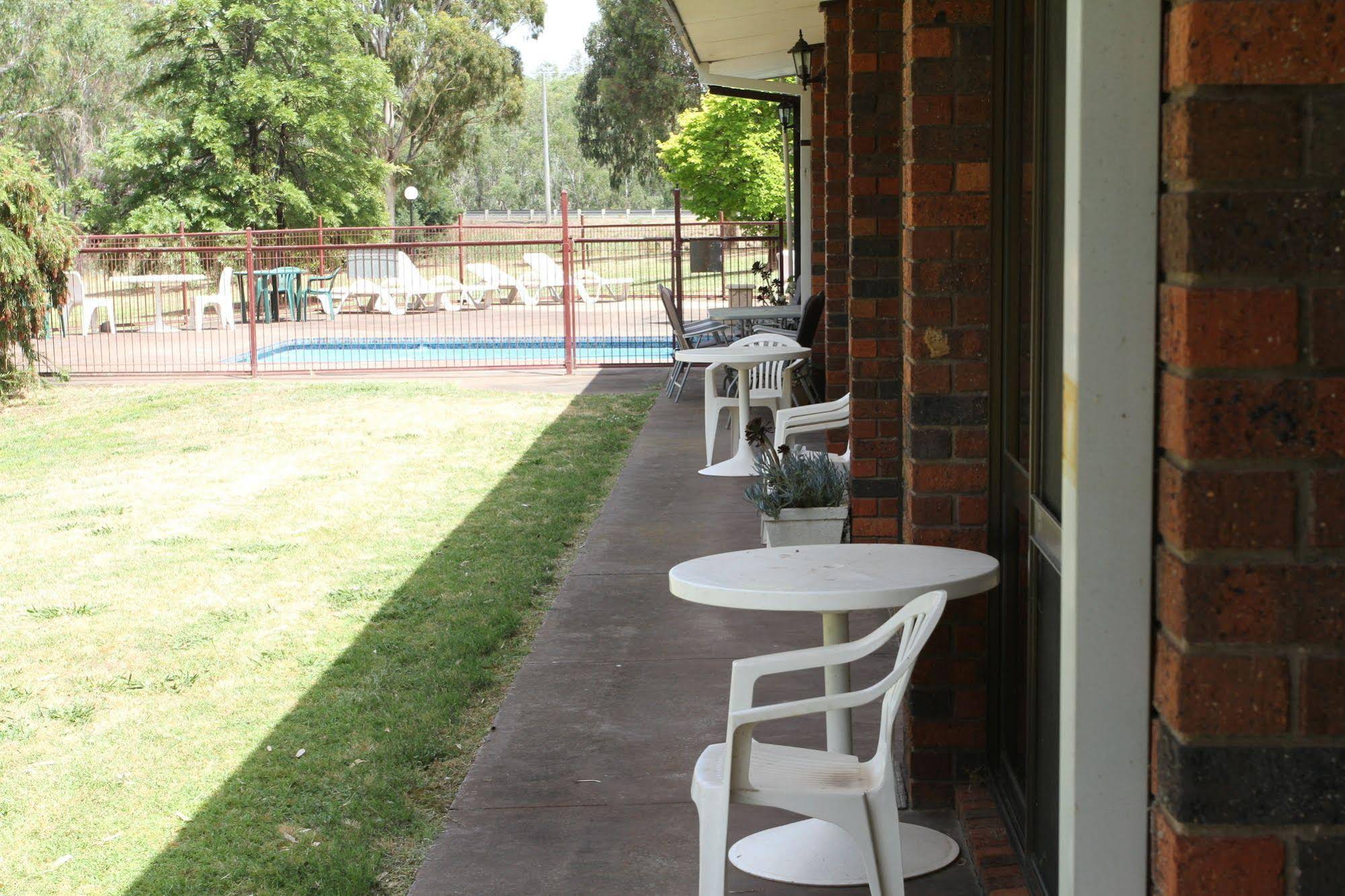 Bonnie Doon Hotel