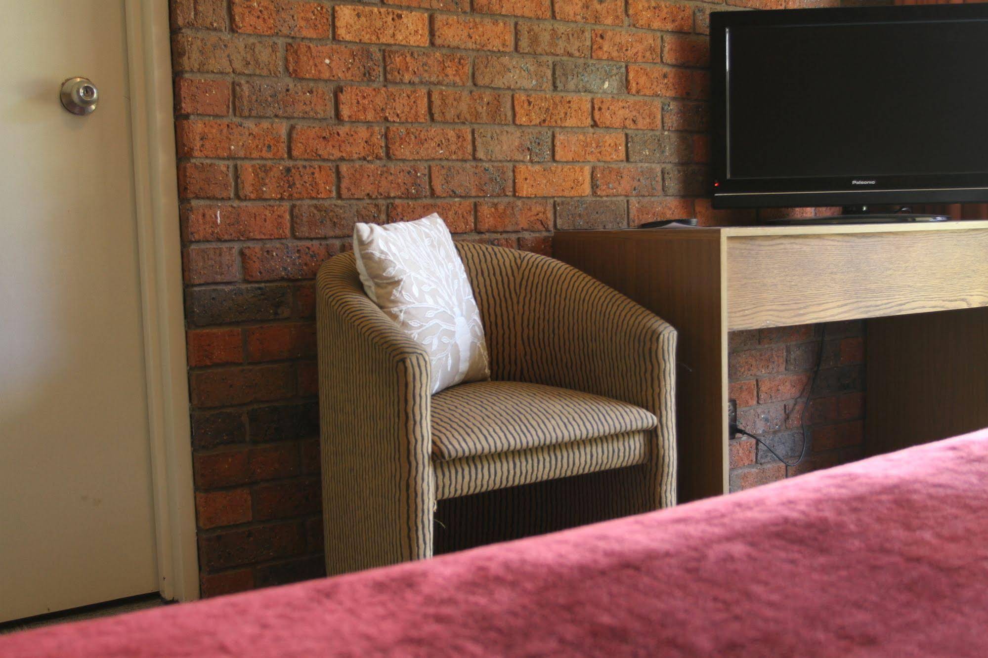 Bonnie Doon Hotel
