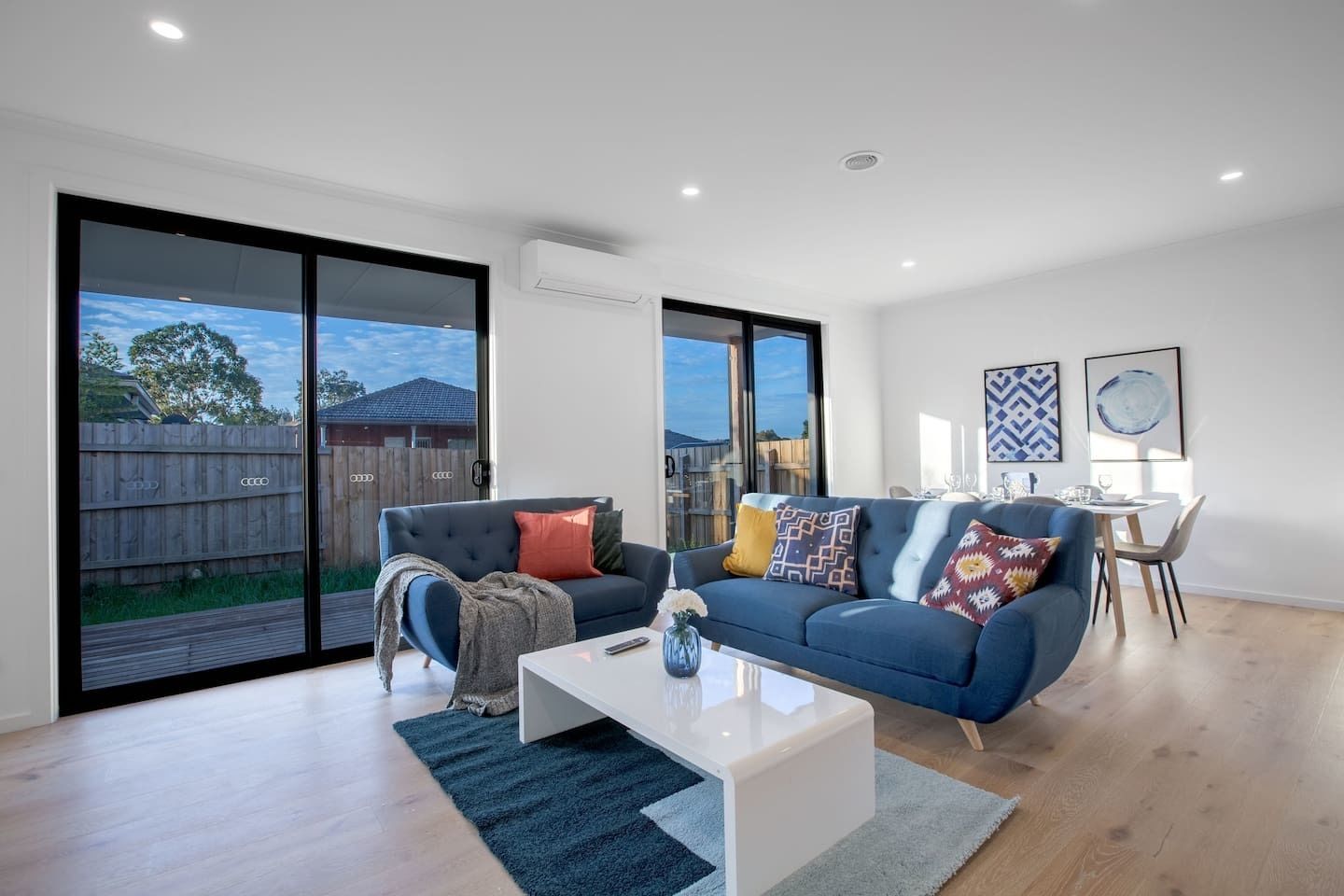 Trendy Sweet Home In Blackburn South