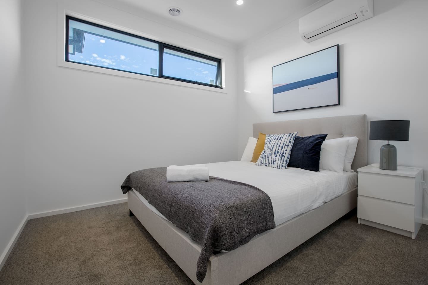 Trendy Sweet Home In Blackburn South