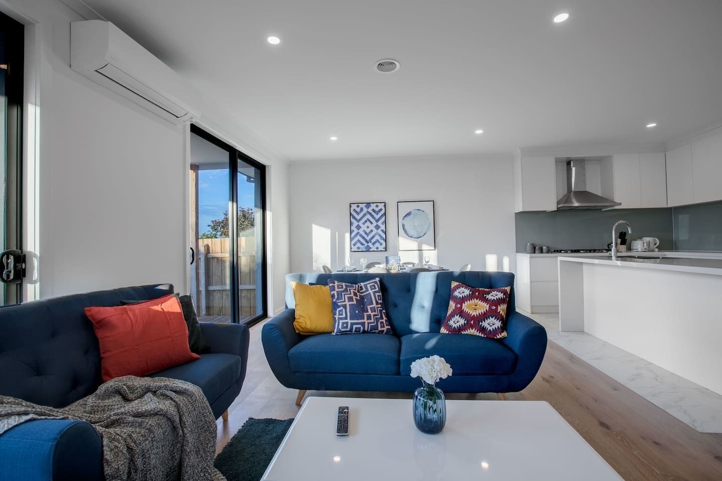 Trendy Sweet Home In Blackburn South