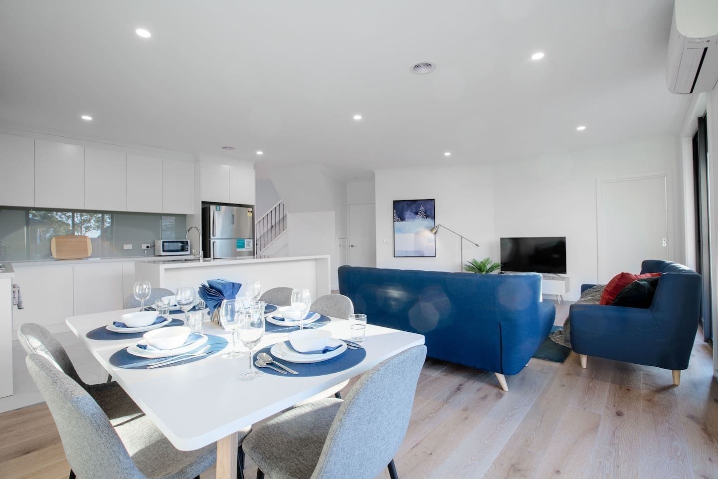 Trendy Sweet Home In Blackburn South