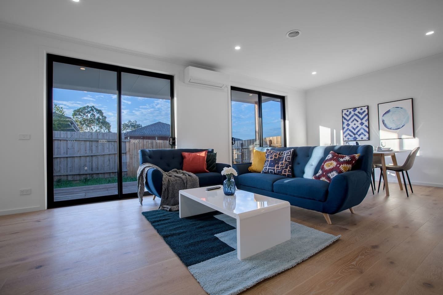 Trendy Sweet Home In Blackburn South