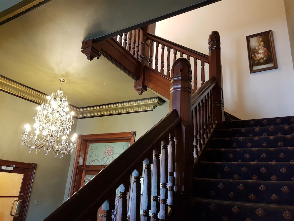 Madden's Commercial Hotel