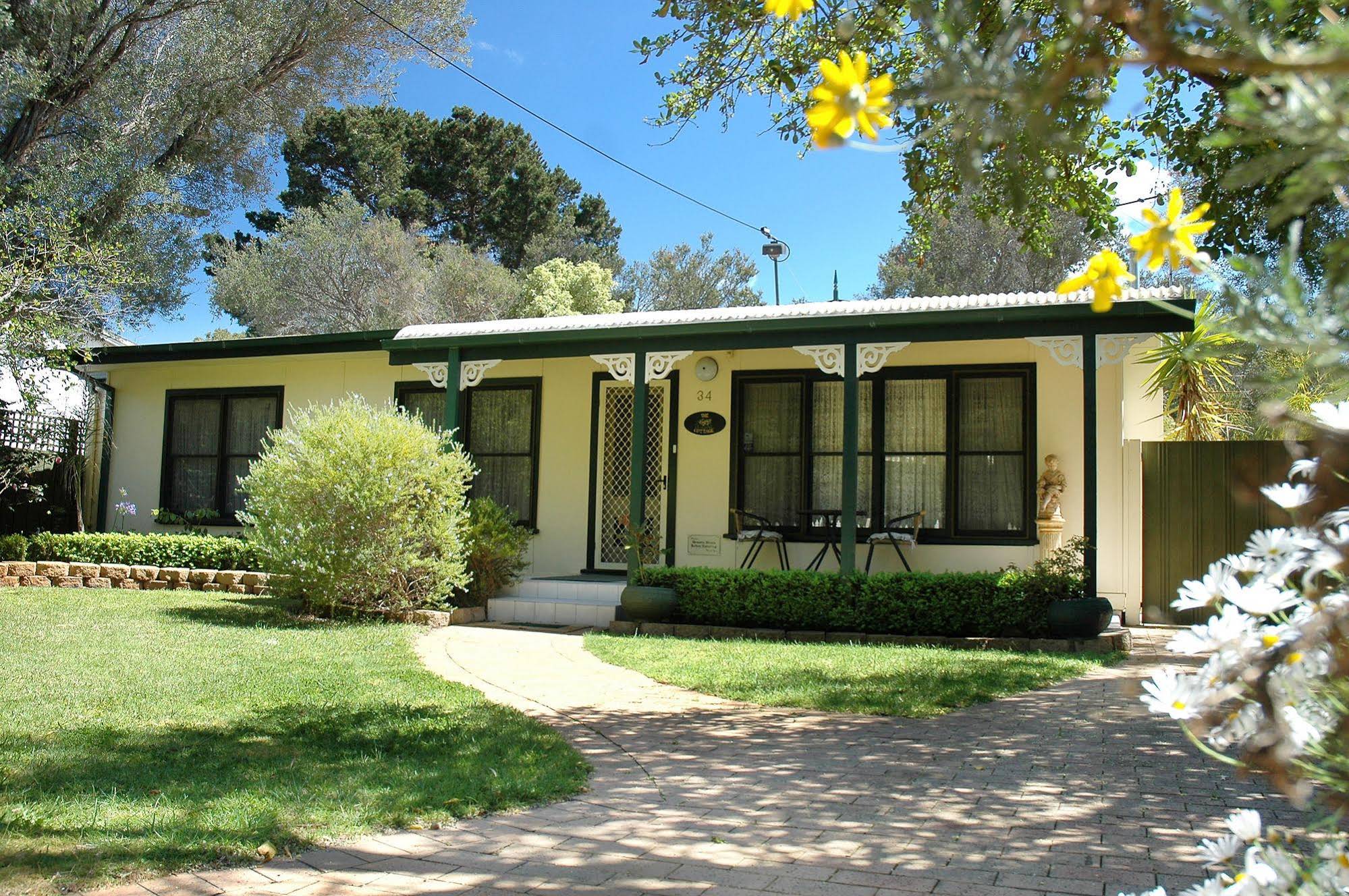 Truemans Cottages