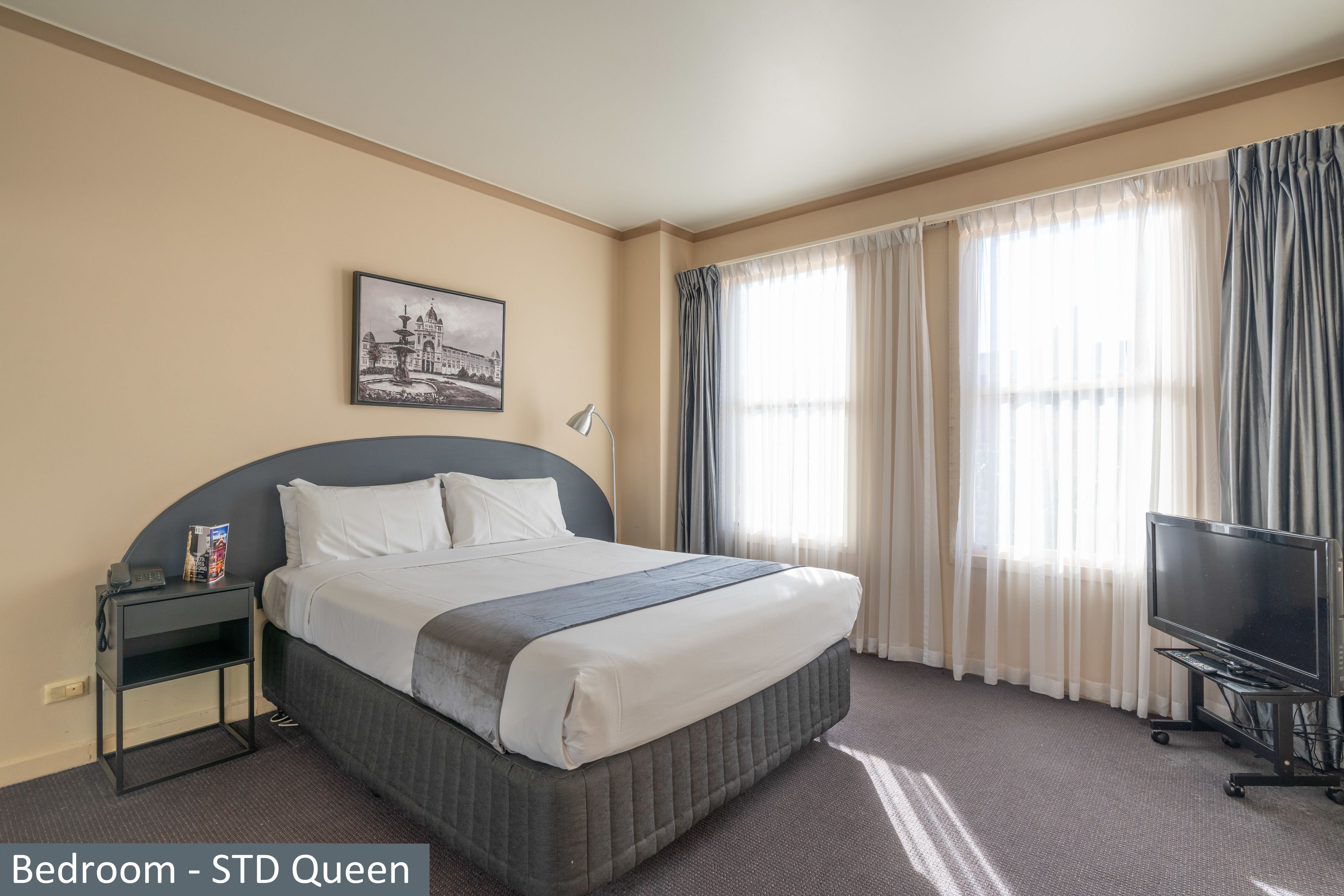 Carlton Clocktower Apartments