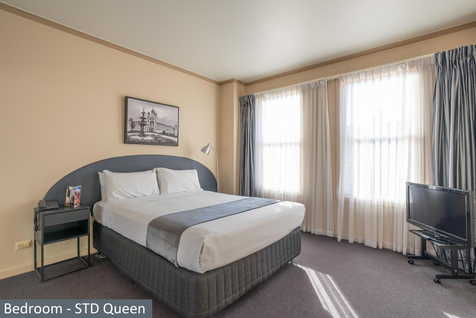 Carlton Clocktower Apartments