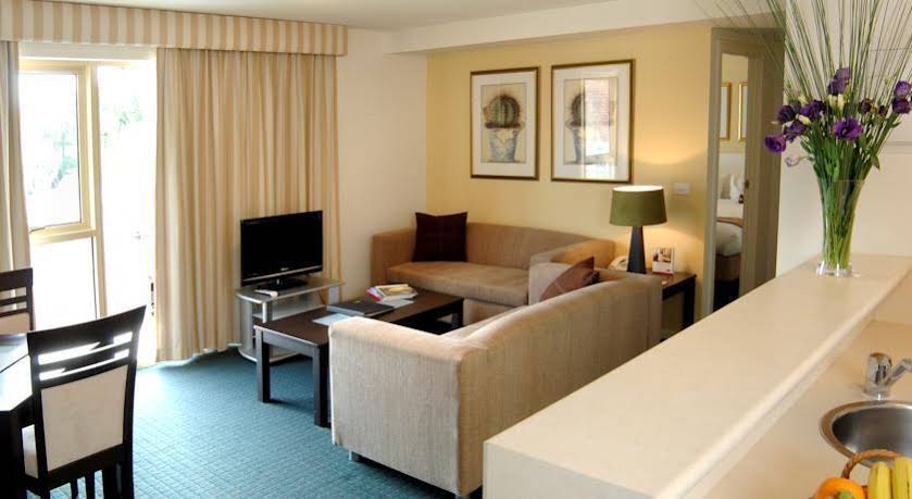 Melbourne Carlton Central Apartment Hotel