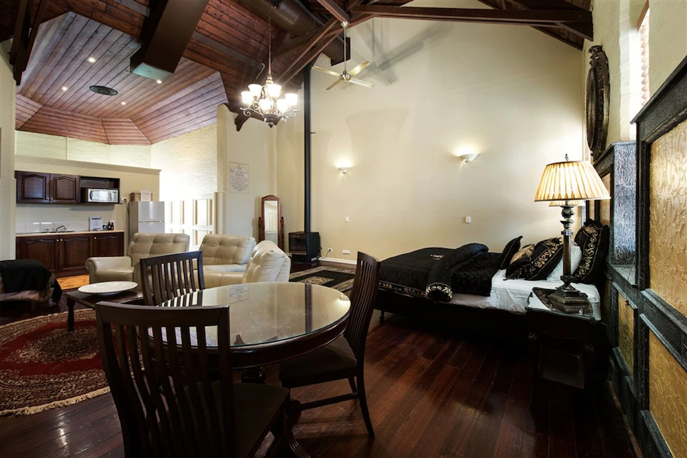 Castlemaine Colonial Motel