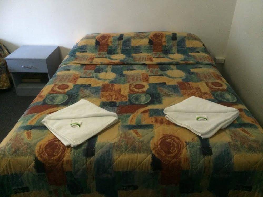 Colac Central Hotel-Motel
