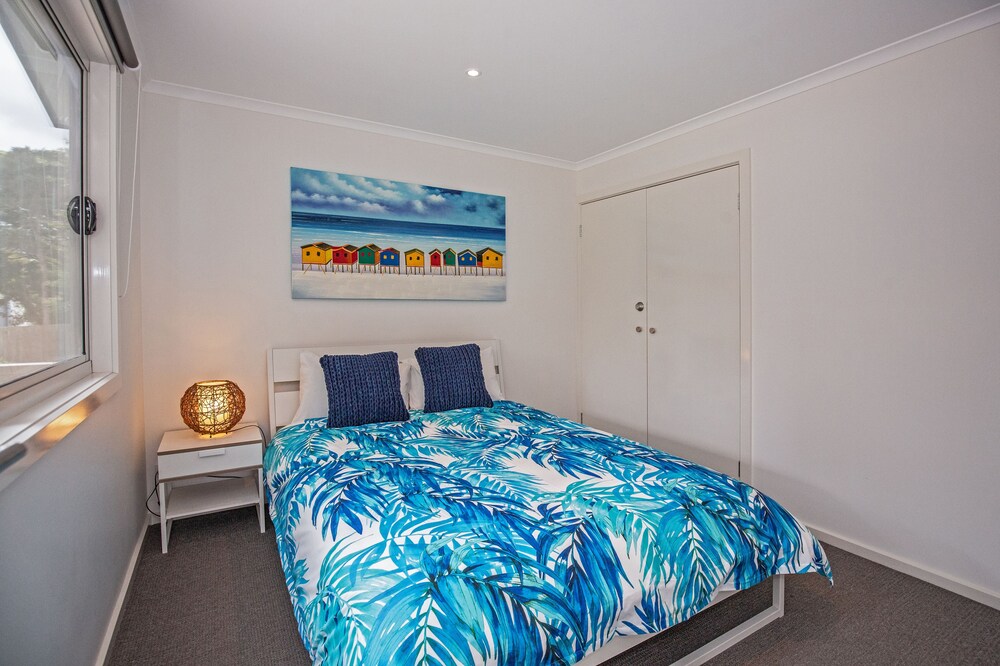 Bay Breeze Retreat