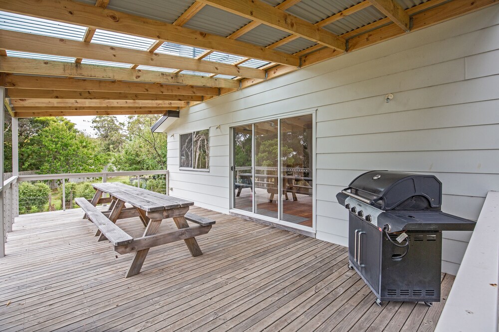 Bay Breeze Retreat