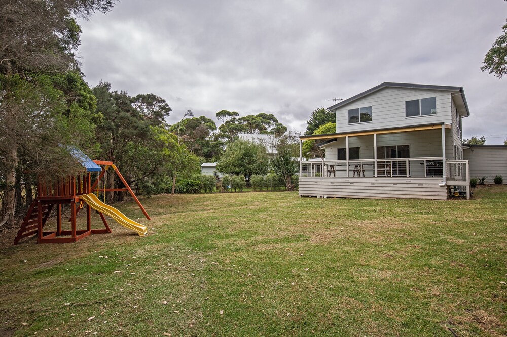 Bay Breeze Retreat