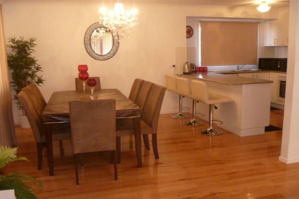 Cowes Holiday Haven