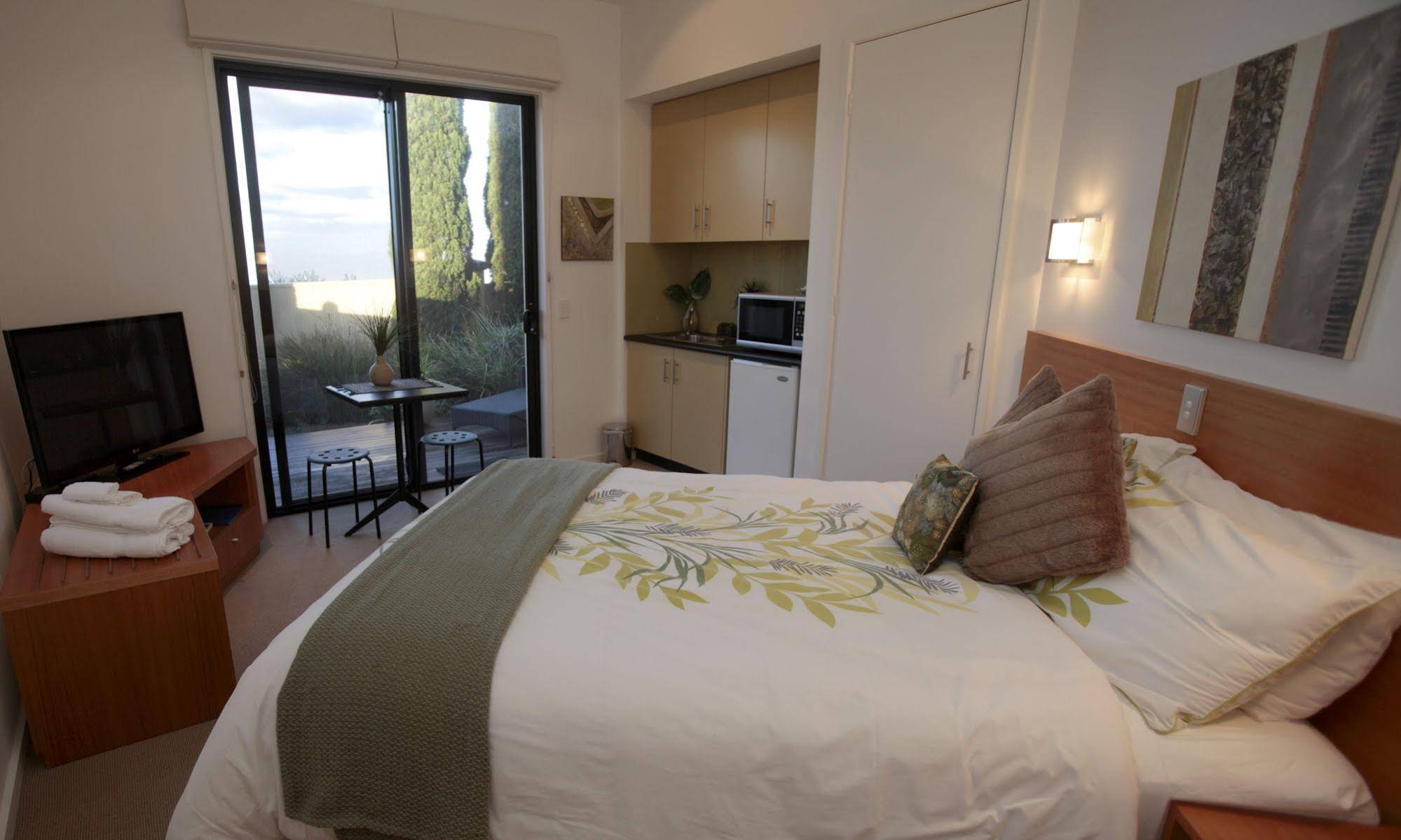 Hilltop Apartments Phillip Island