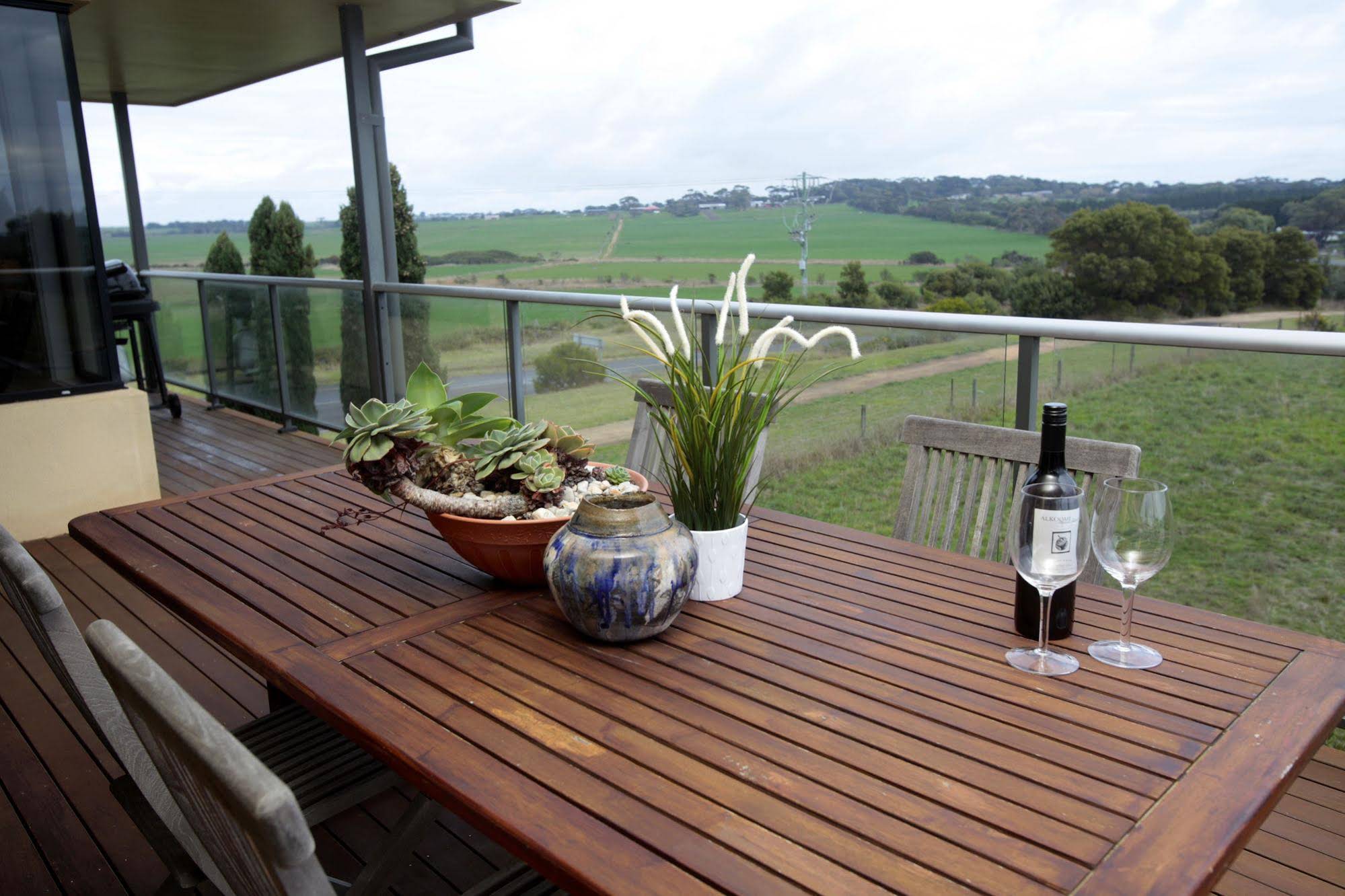 Hilltop Apartments Phillip Island
