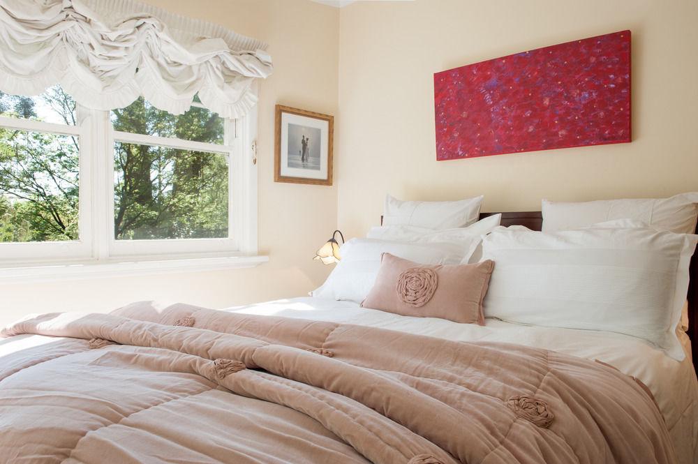 Adeline Bed & Breakfast