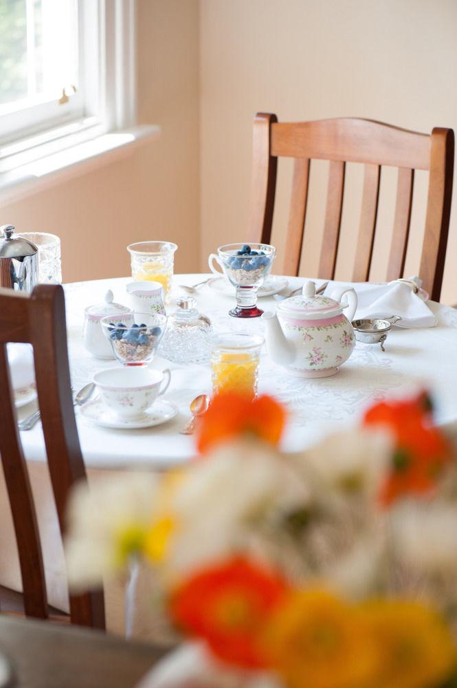 Adeline Bed & Breakfast