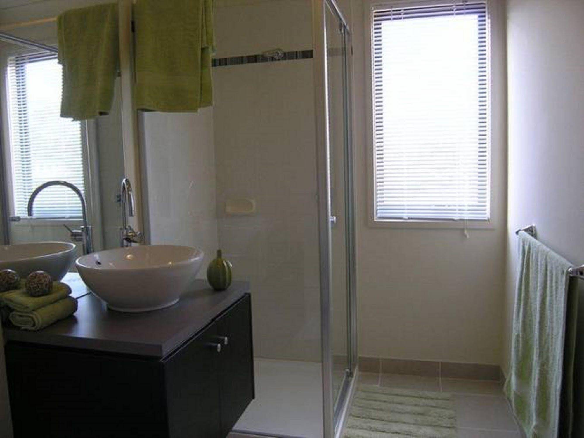 Insaa Serviced Apartments Dandenong