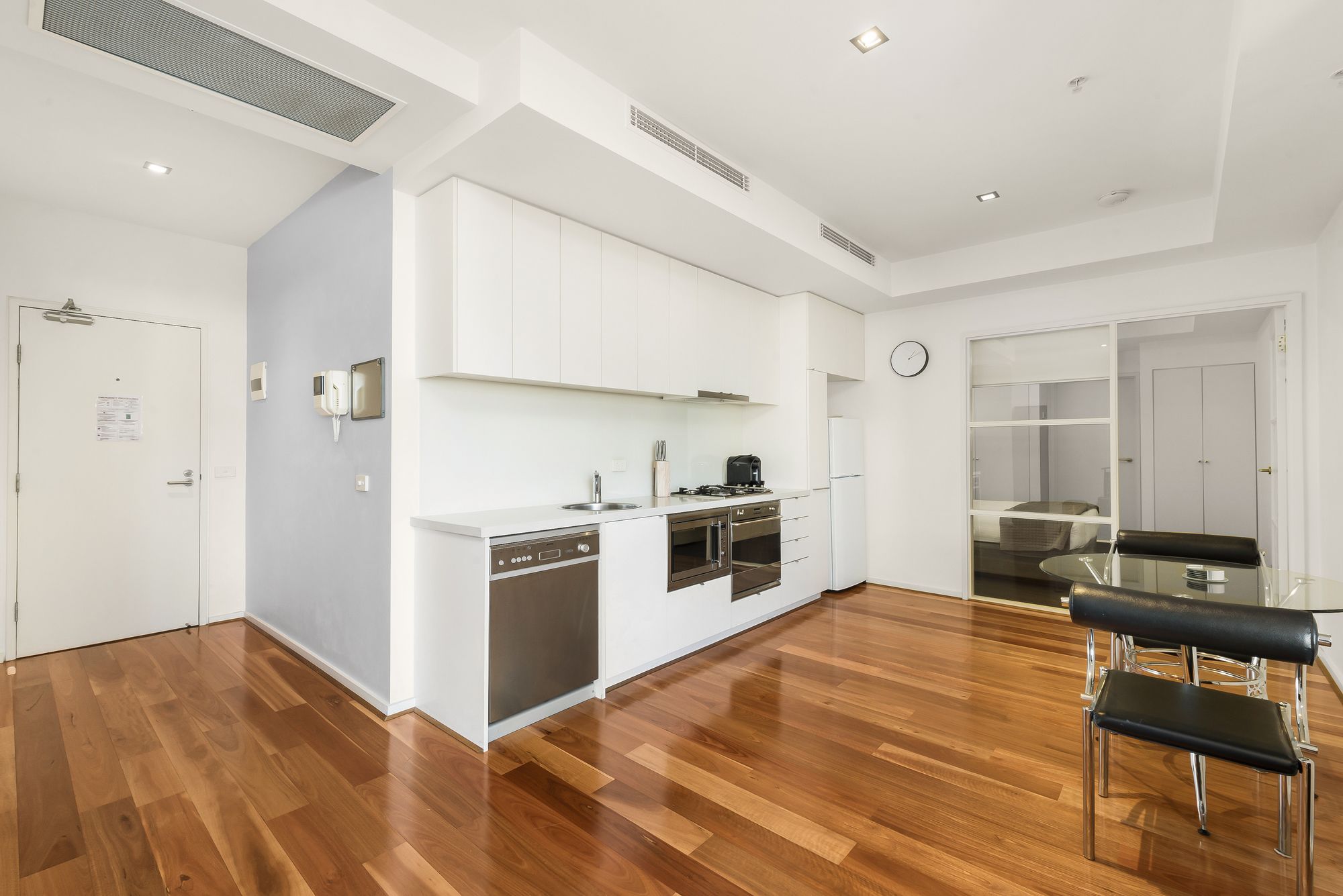 Flinders Wharf Apartment