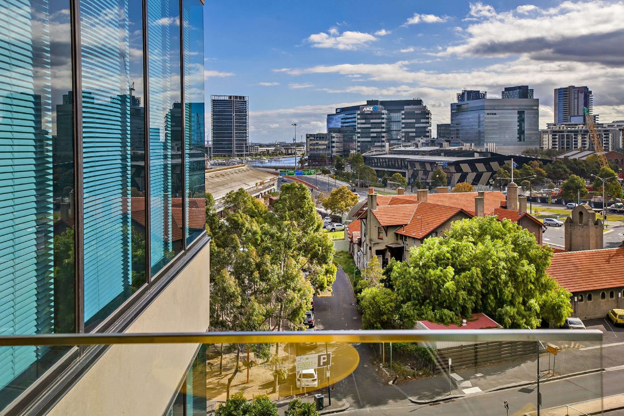 Flinders Wharf Apartment