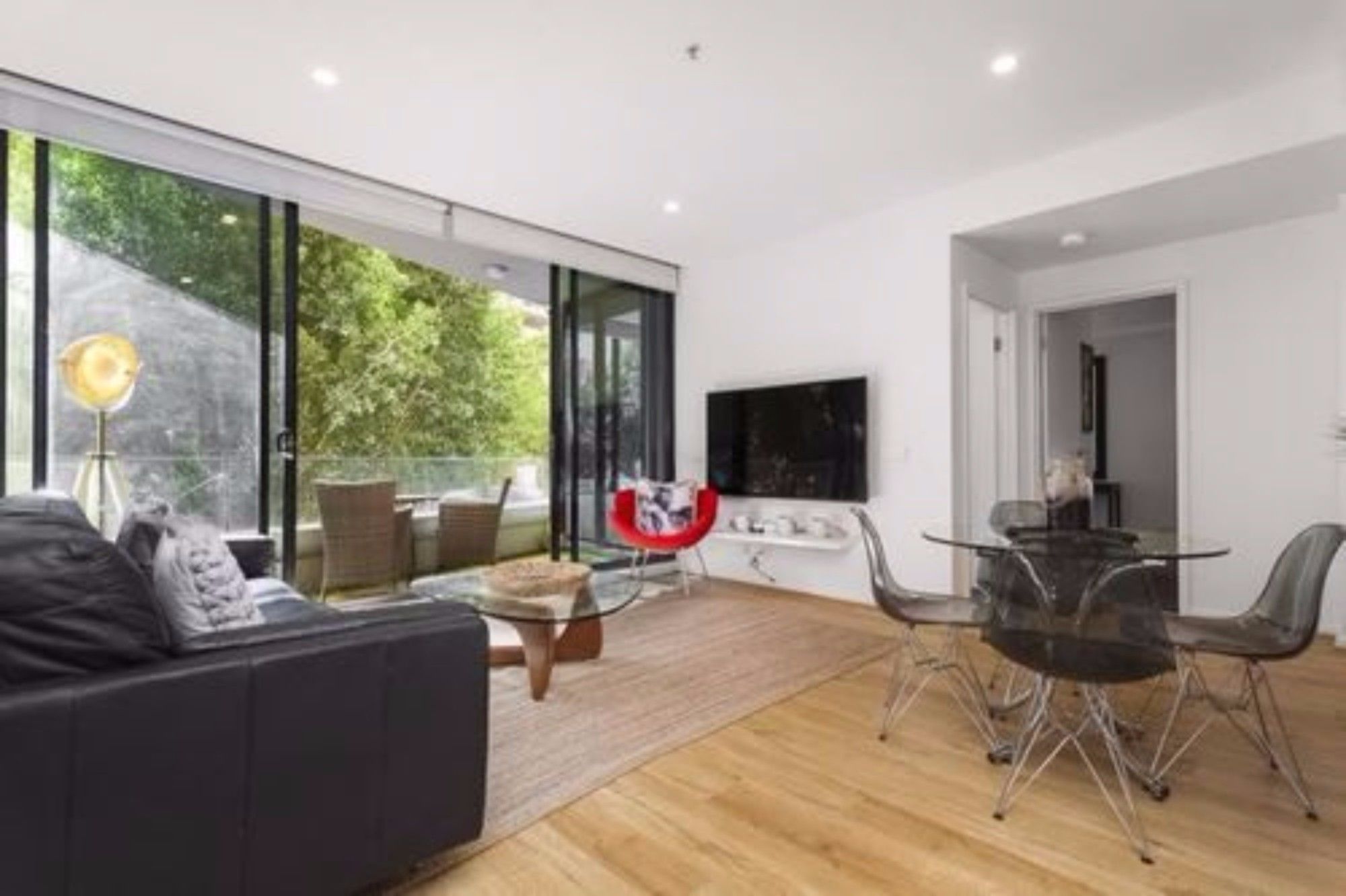 Flinders Wharf Apartment