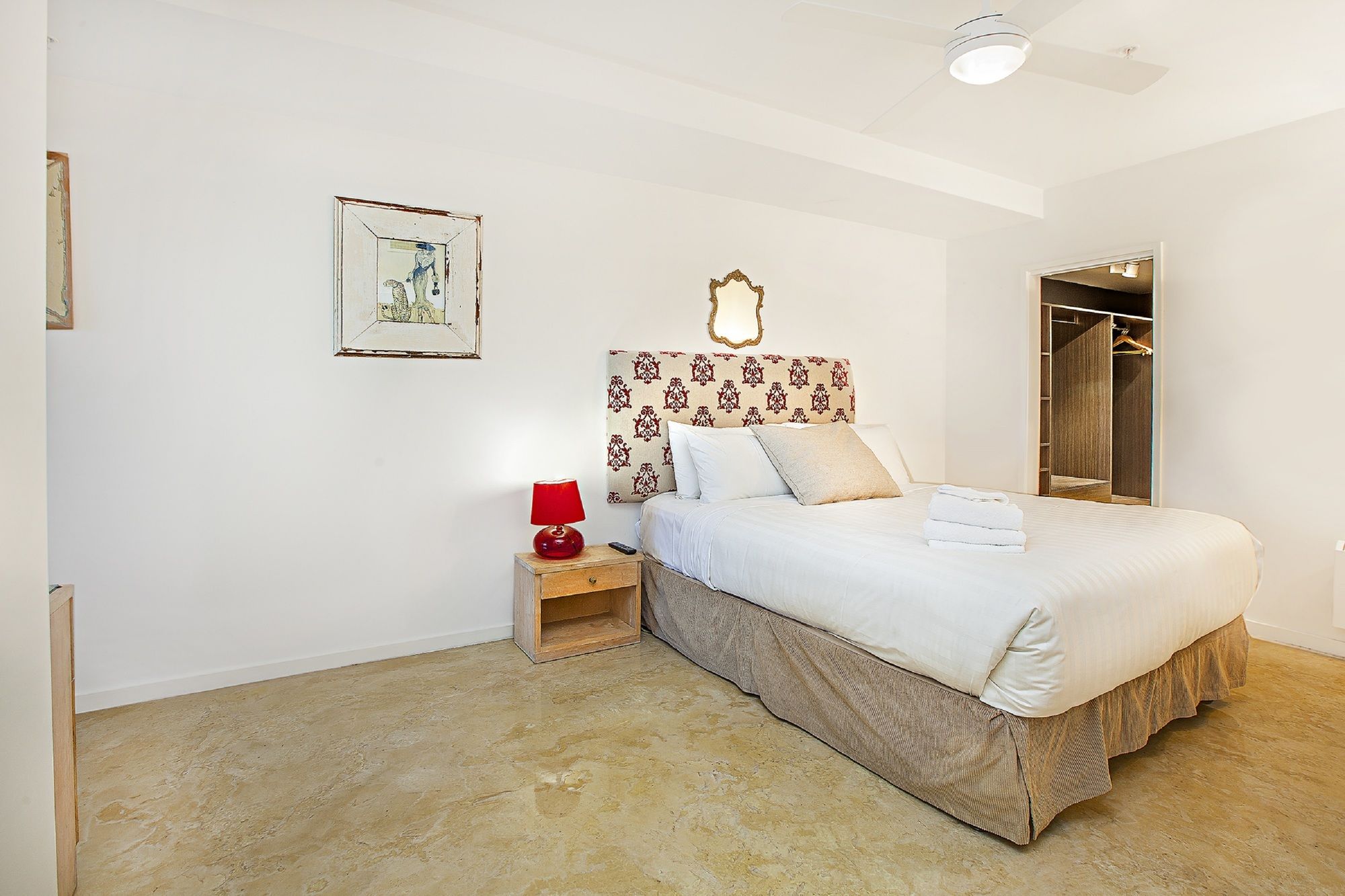 Flinders Wharf Apartment