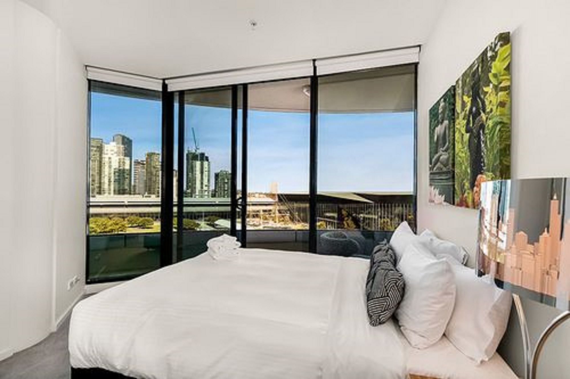 Flinders Wharf Apartment