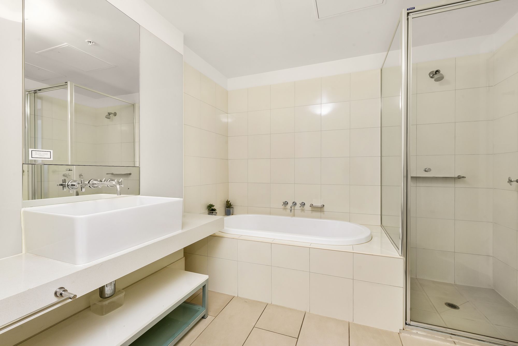 Flinders Wharf Apartment