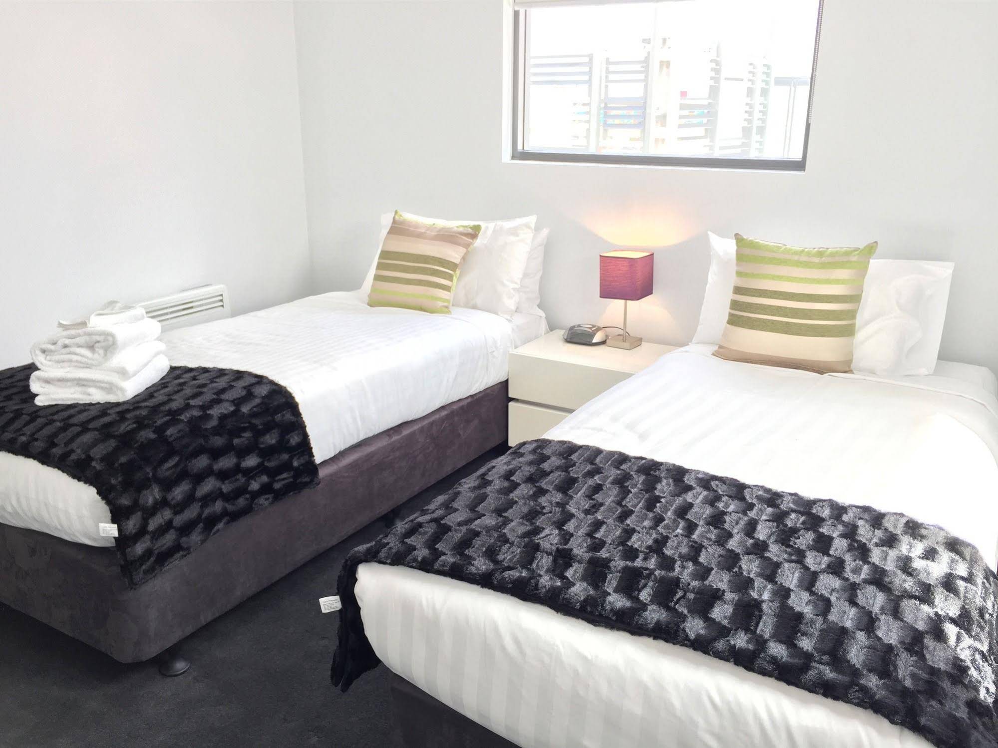 Harbour Town Apartment