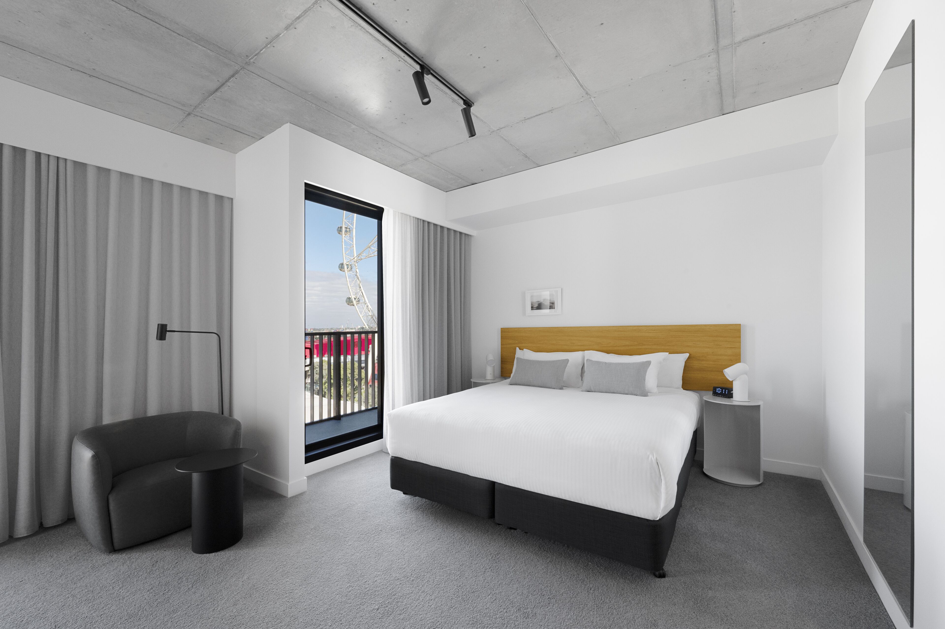 Nesuto Apartment Hotel Docklands Melbourne