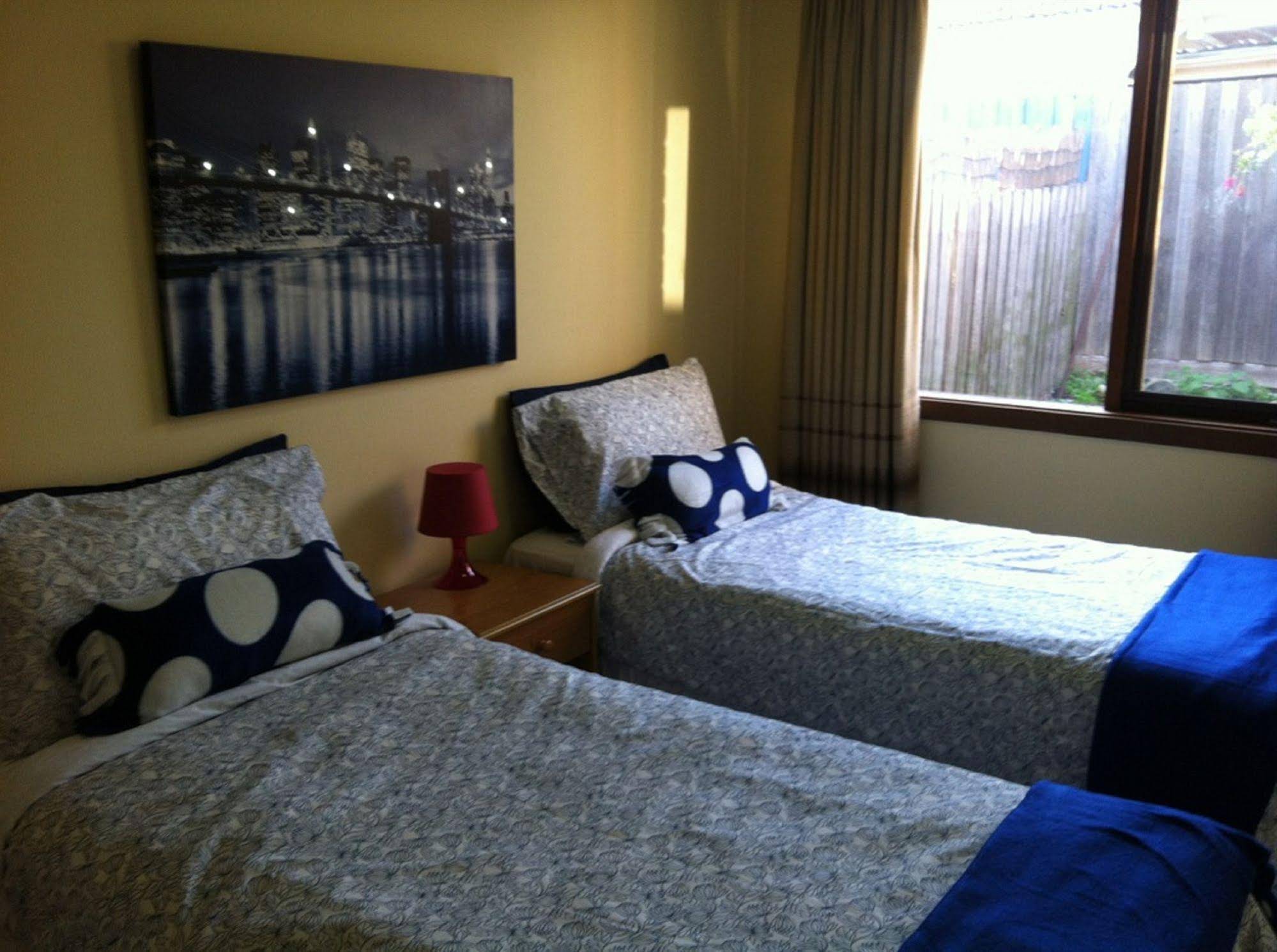 Australian Home Away @ Doncaster Elgar